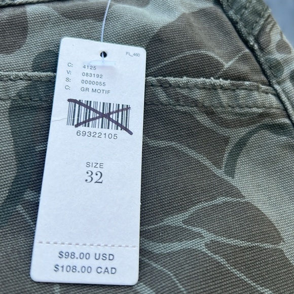 Anthropologie Pilcro The Wanderer Camo Floral Print Shorts - Picture 9 of 9